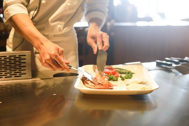 Restaurant industry creates buddy system to stay afloat