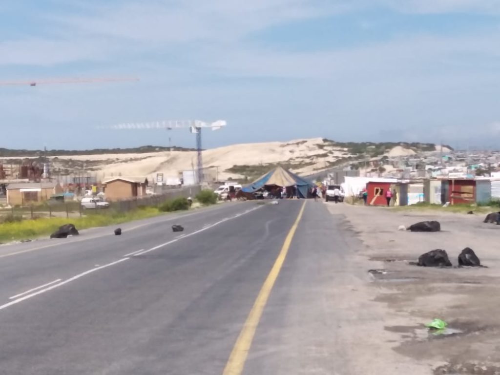 Baden Powell closed off due to huge tent in road