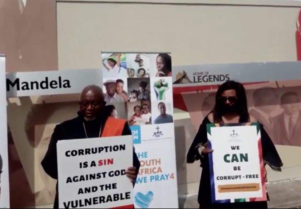 Church leaders hold silent protest against corruption