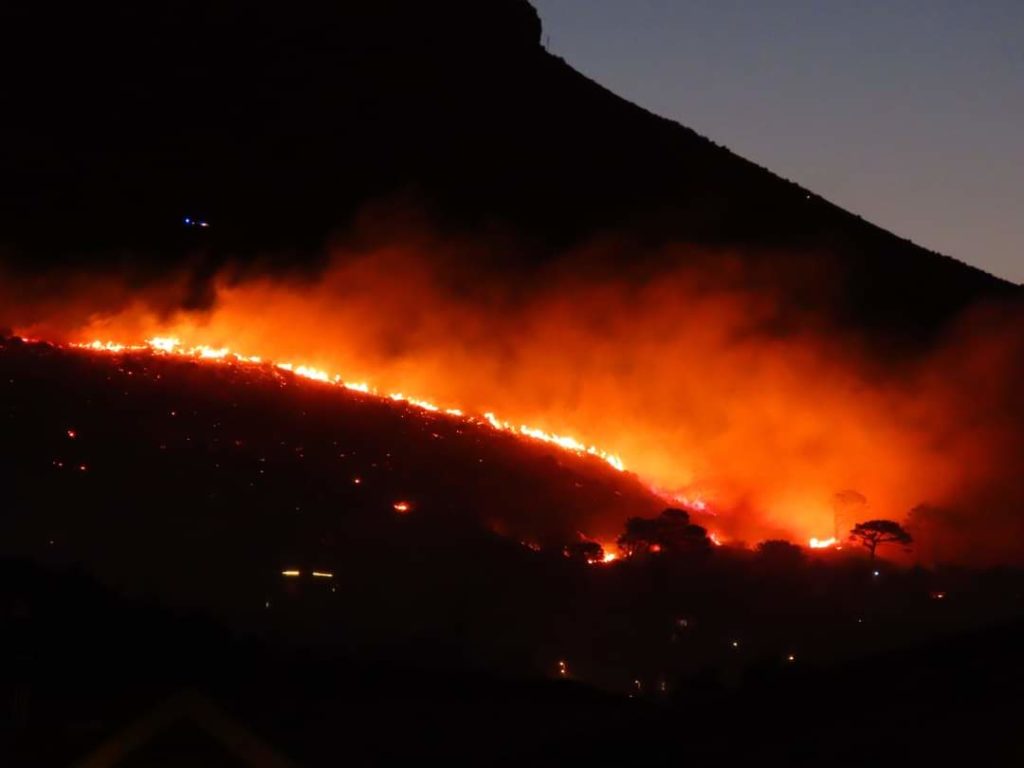 PICTURES: Fire on lower Table Mountain still burning