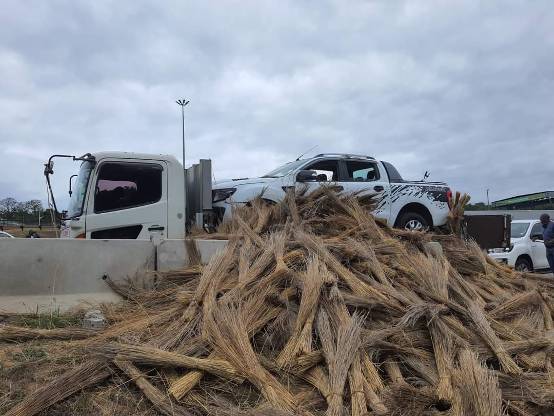 Stolen vehicle hidden under brooms en route to Mozambique recovered