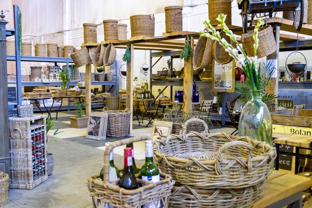 Christmas ETC: Win wine crates from The Hideaway valued at R2975