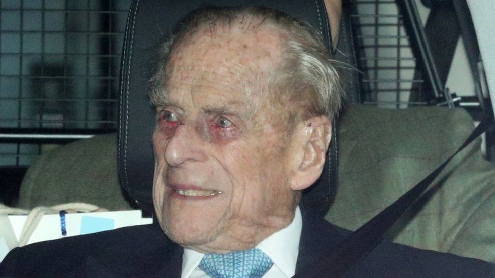 Royal fans concerned as Prince Philip's hospital stay extends