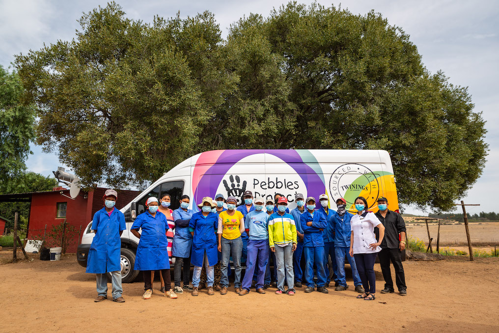 Keeping our tea-heroes healthy, mobile clinic comes to rooibos farms